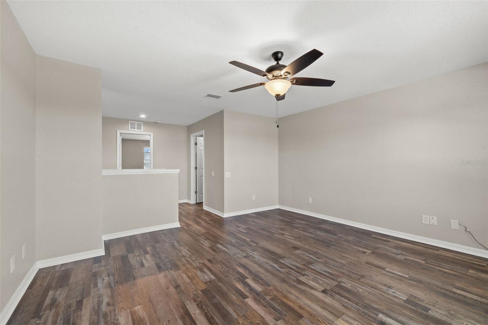 Upstairs Loft/Flex Space