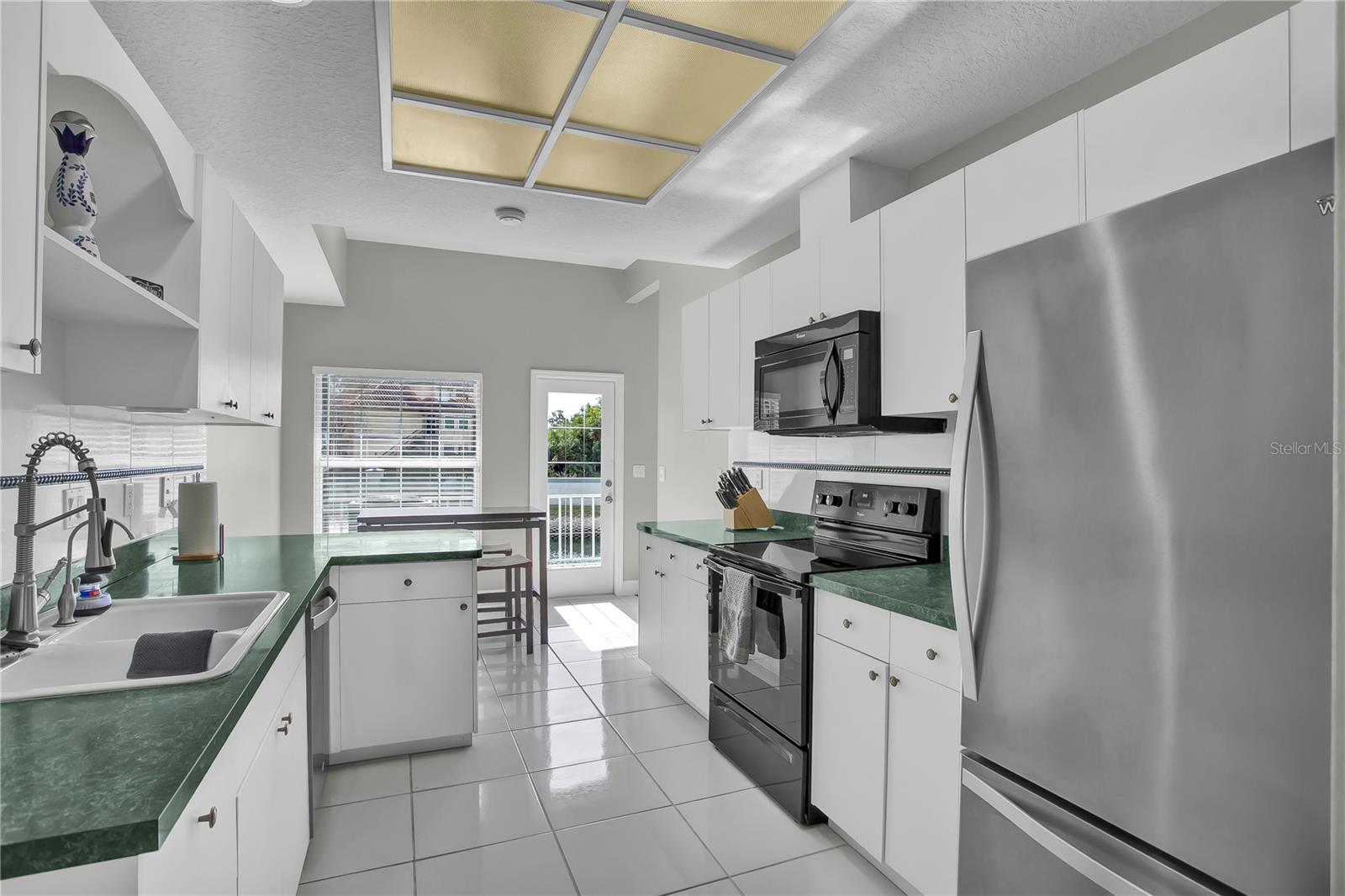 Kitchen with plenty of counterspace