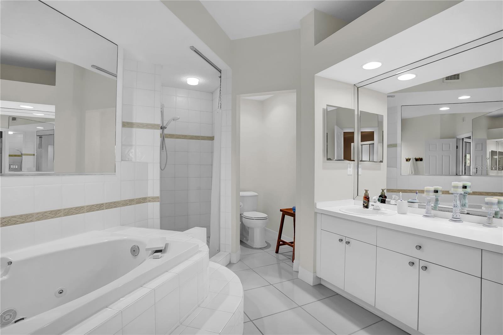 Primary En Suite Bath