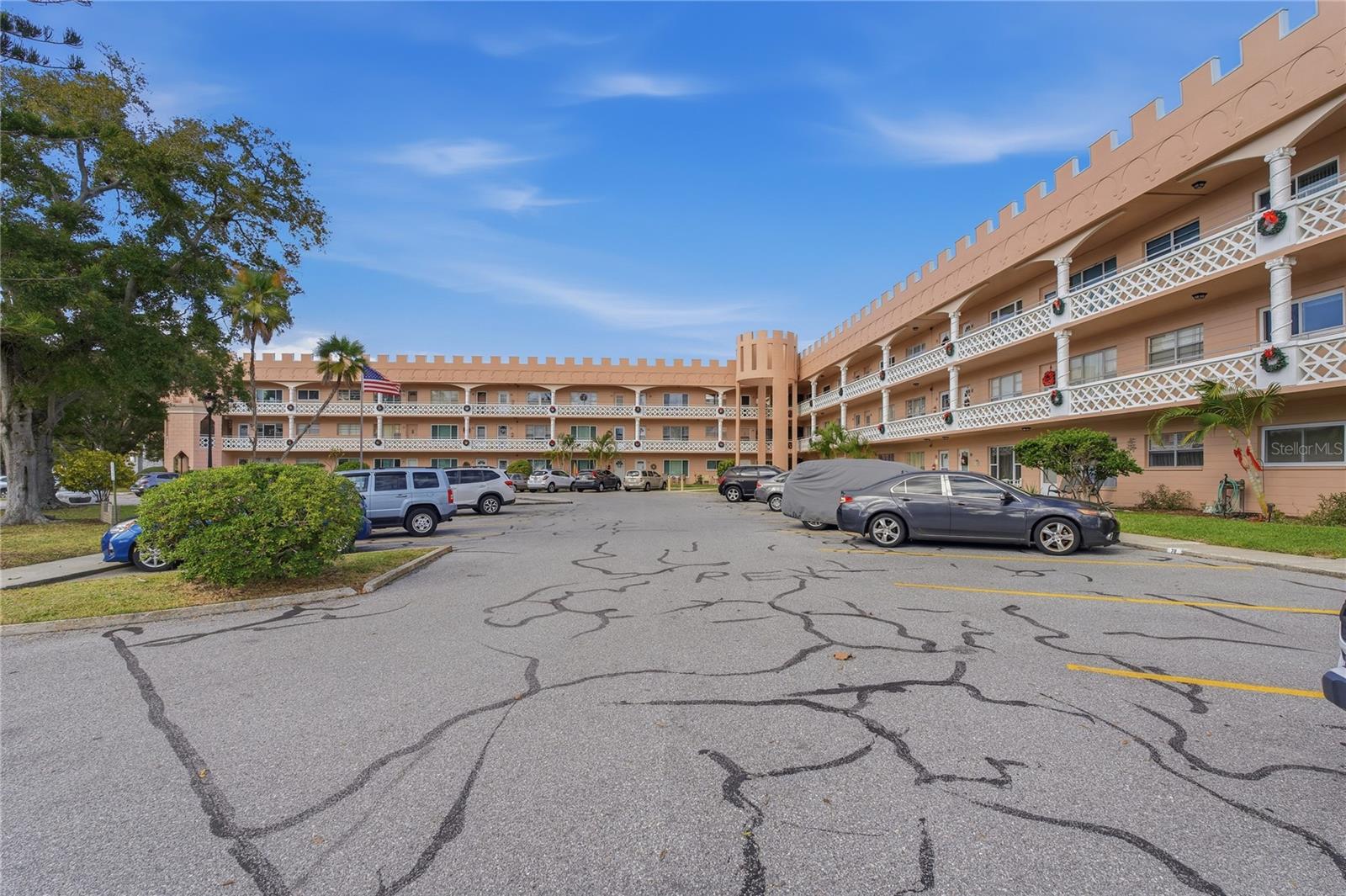 HIGHLY DESIRABLE COMMUNITY