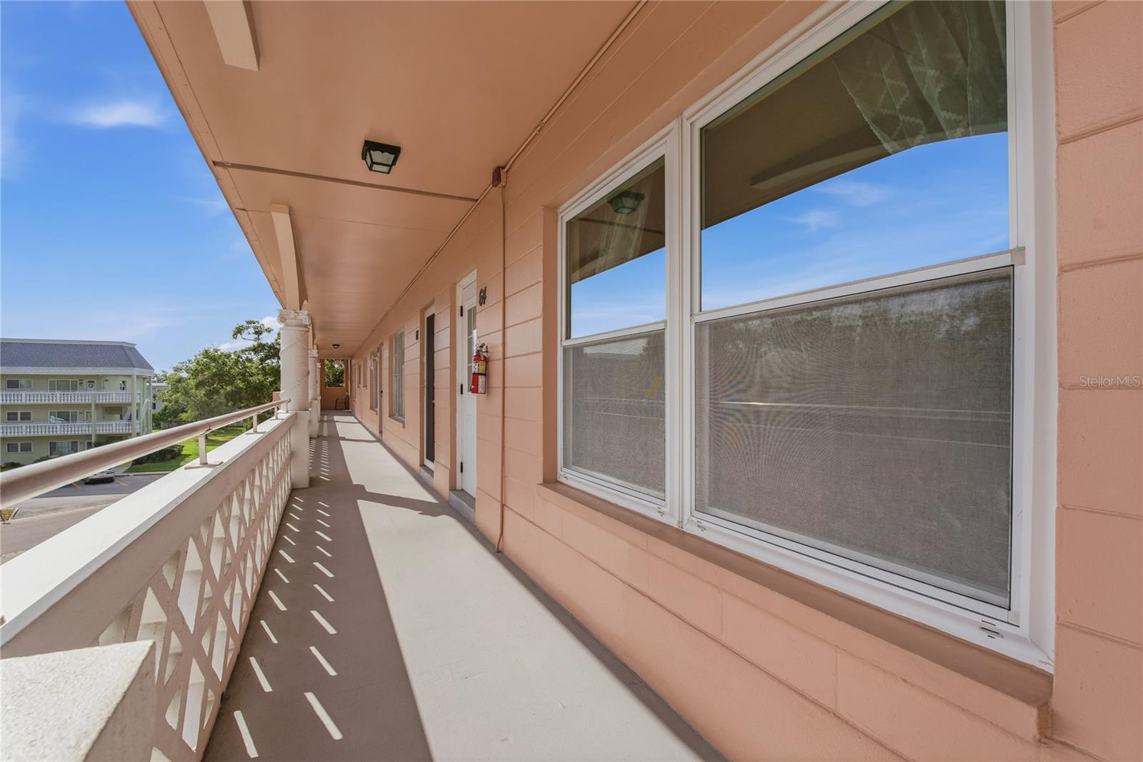 ELEVATOR IN THIS BUILDING