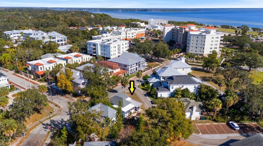 1.5 blocks away from multiple key places in town.