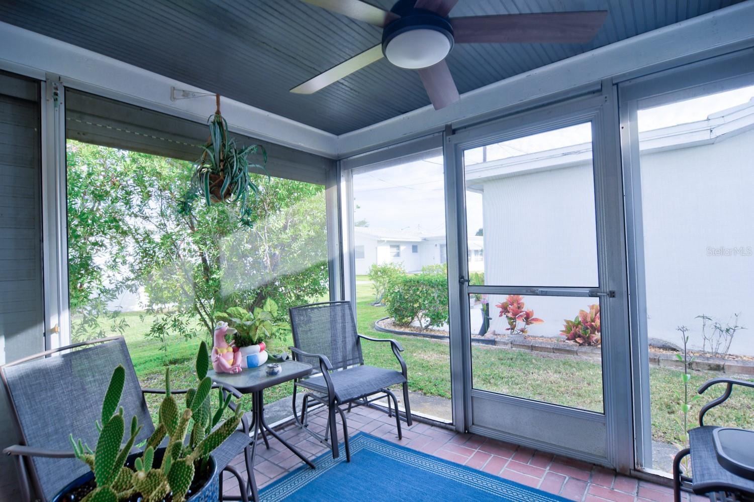 Bonus - Screened in Lanai