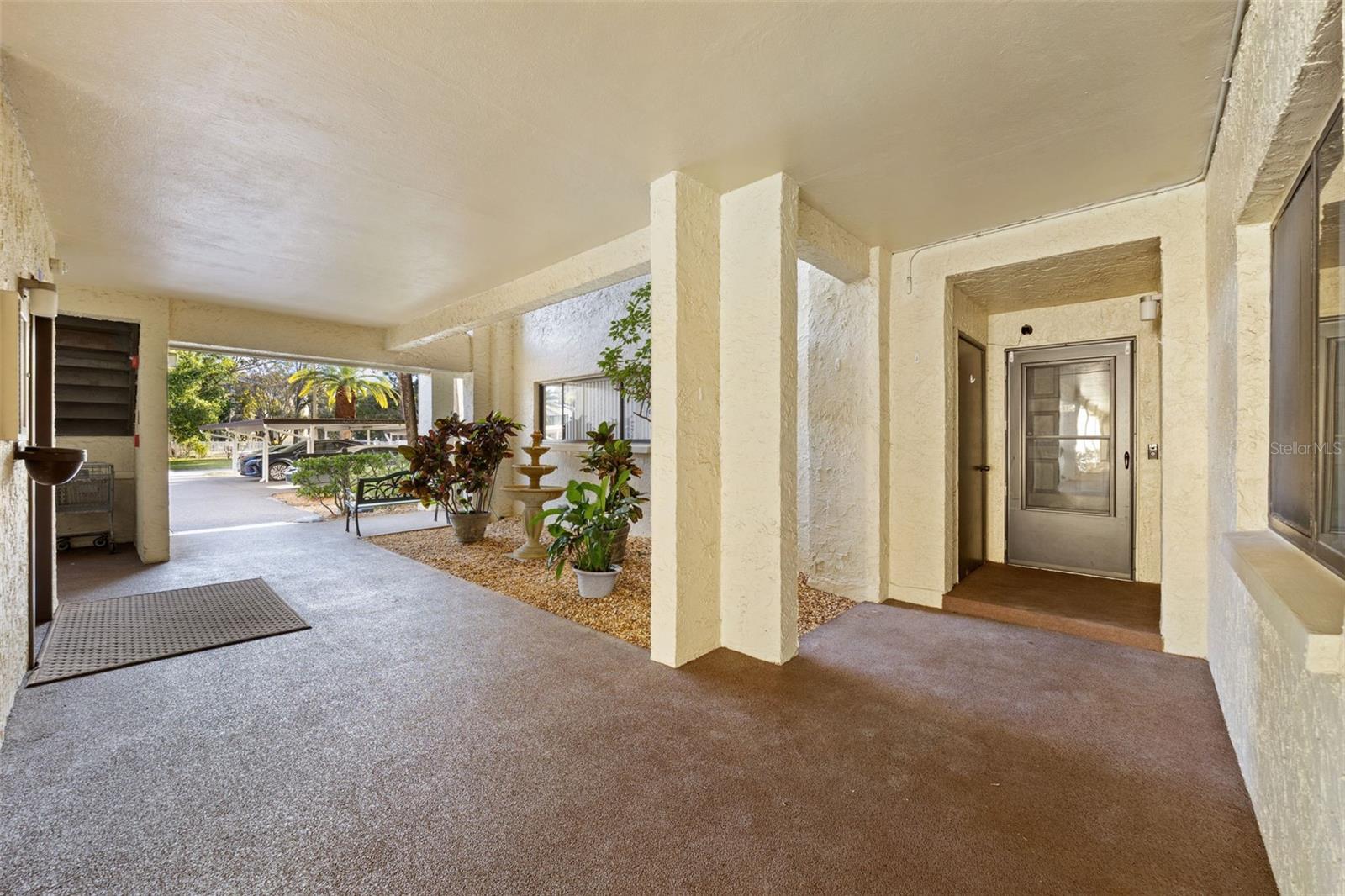 Easy Living, park out front, no need to use the elevator.