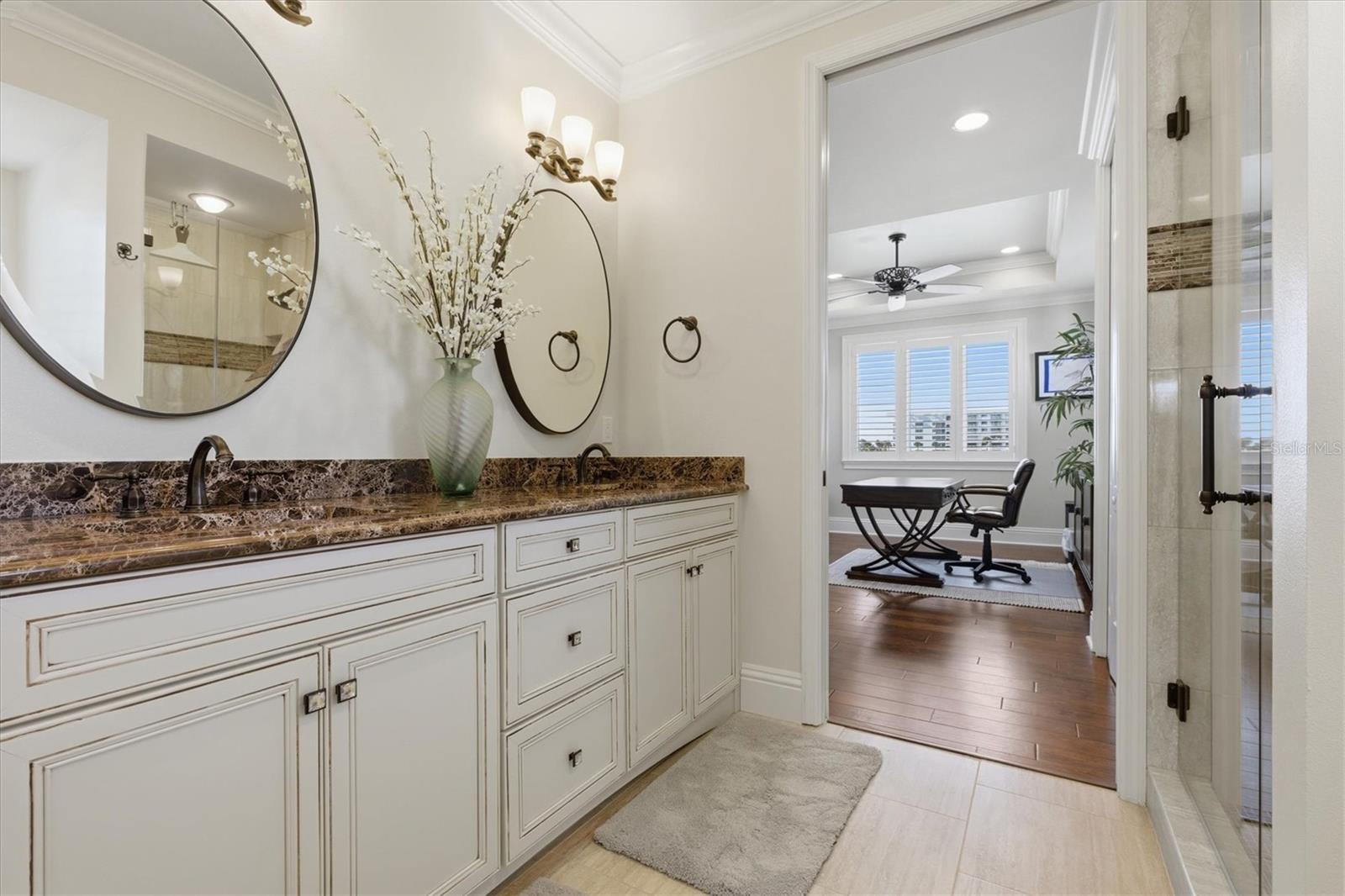 Jack and Jill bath for beds 2 & 3