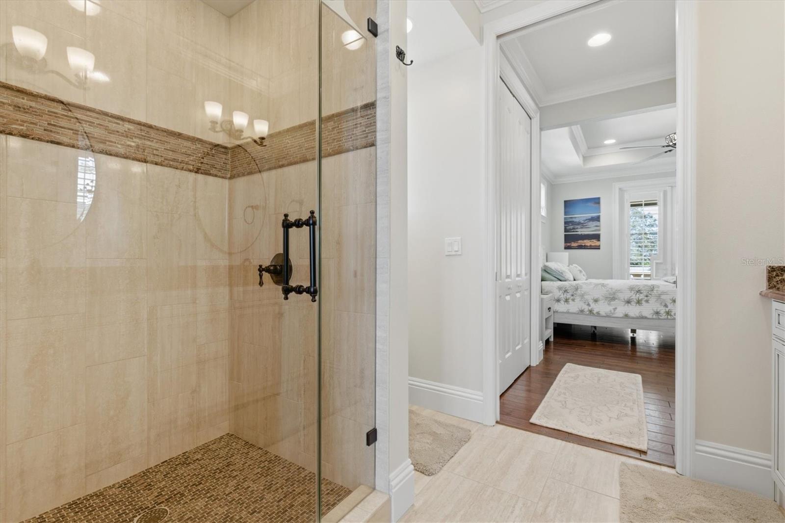 Jack and Jill bath for beds 2 & 3