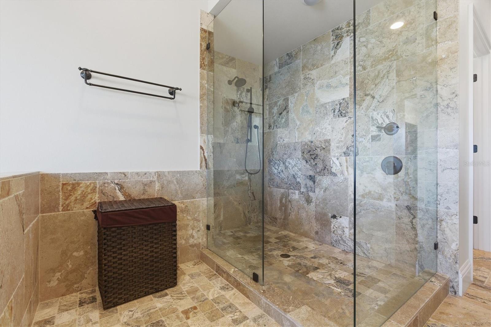 Luxurious primary bath