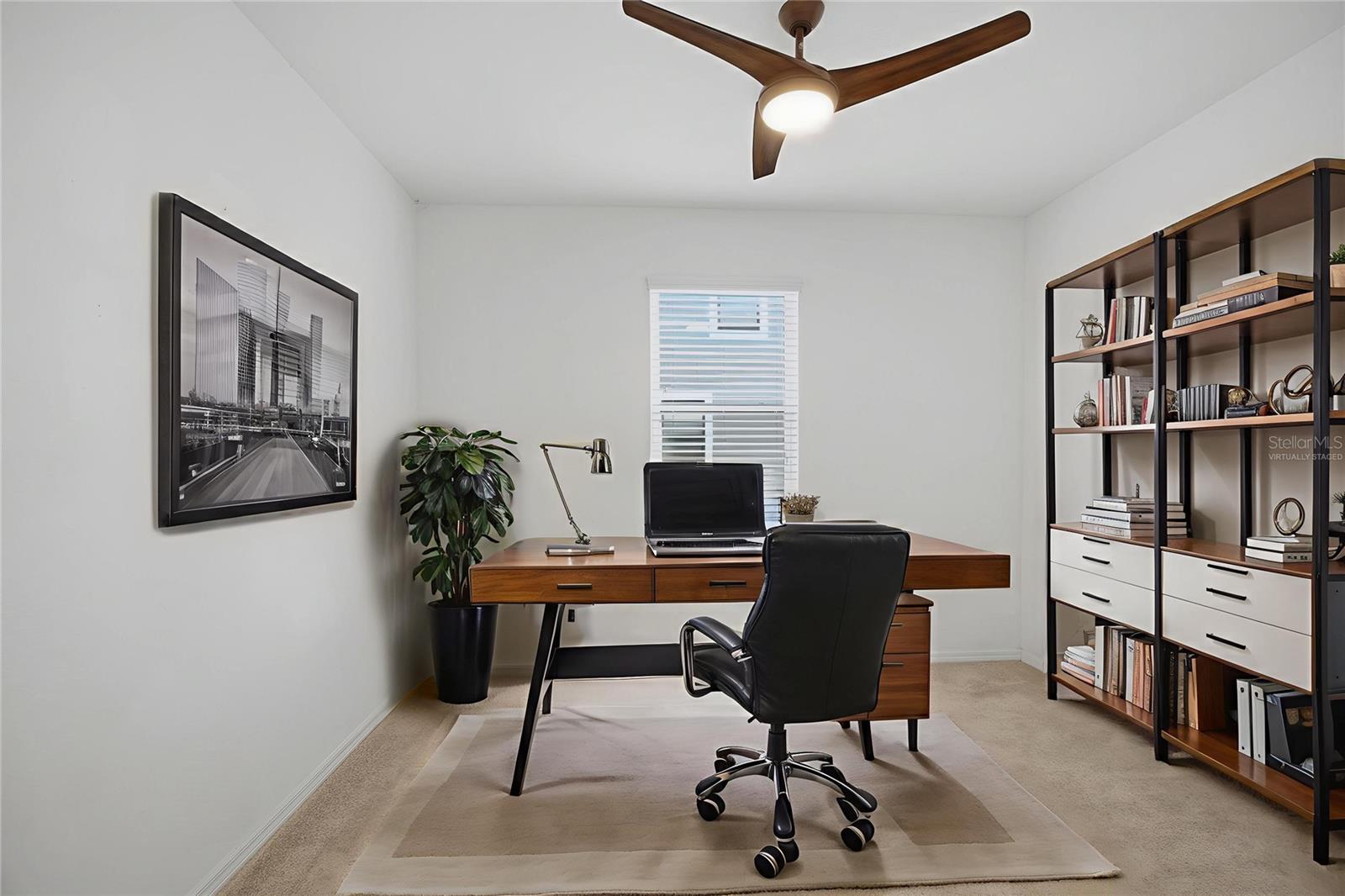 This photo has been Virtually Staged.