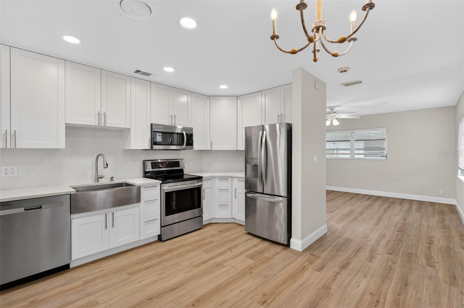 Dining Room & Kitchen