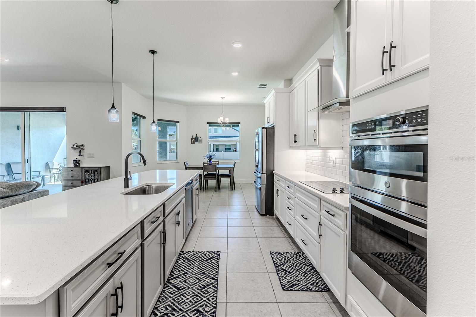 Just Beautiful.. Kitchen to Nook