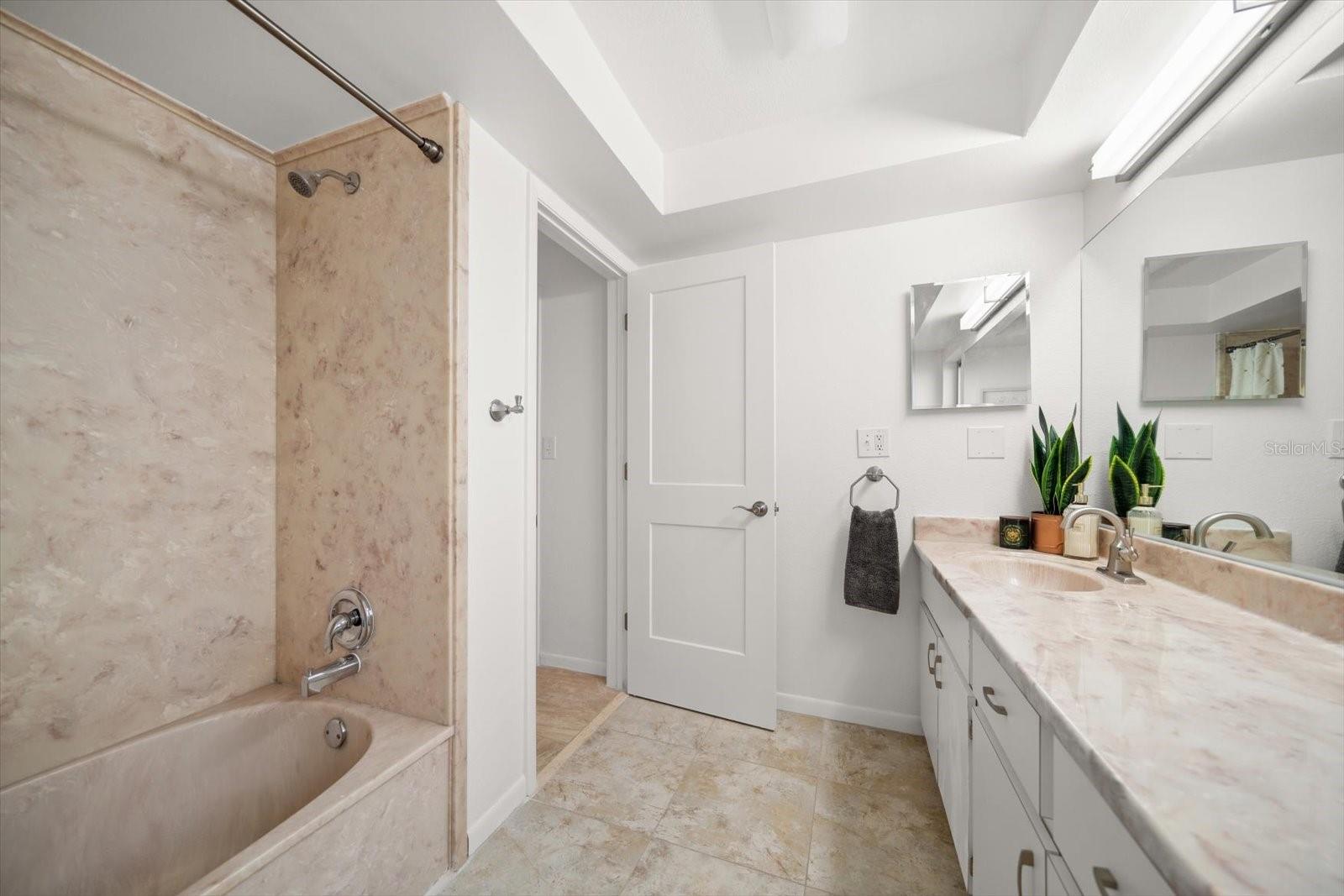 General bathroom-spacious!