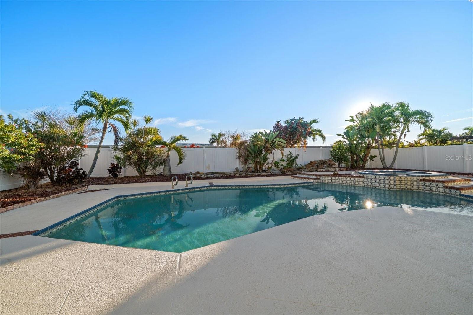 This pool/spa area is exceptional! Total privacy too!