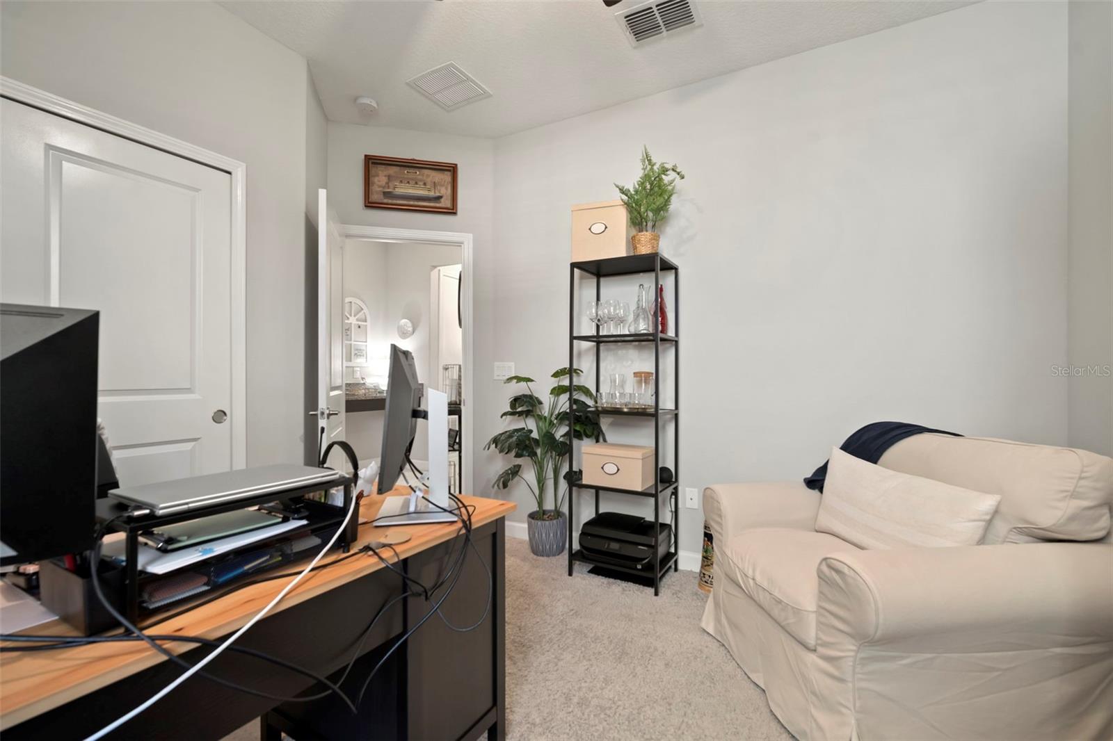 Office/Additional Bedroom