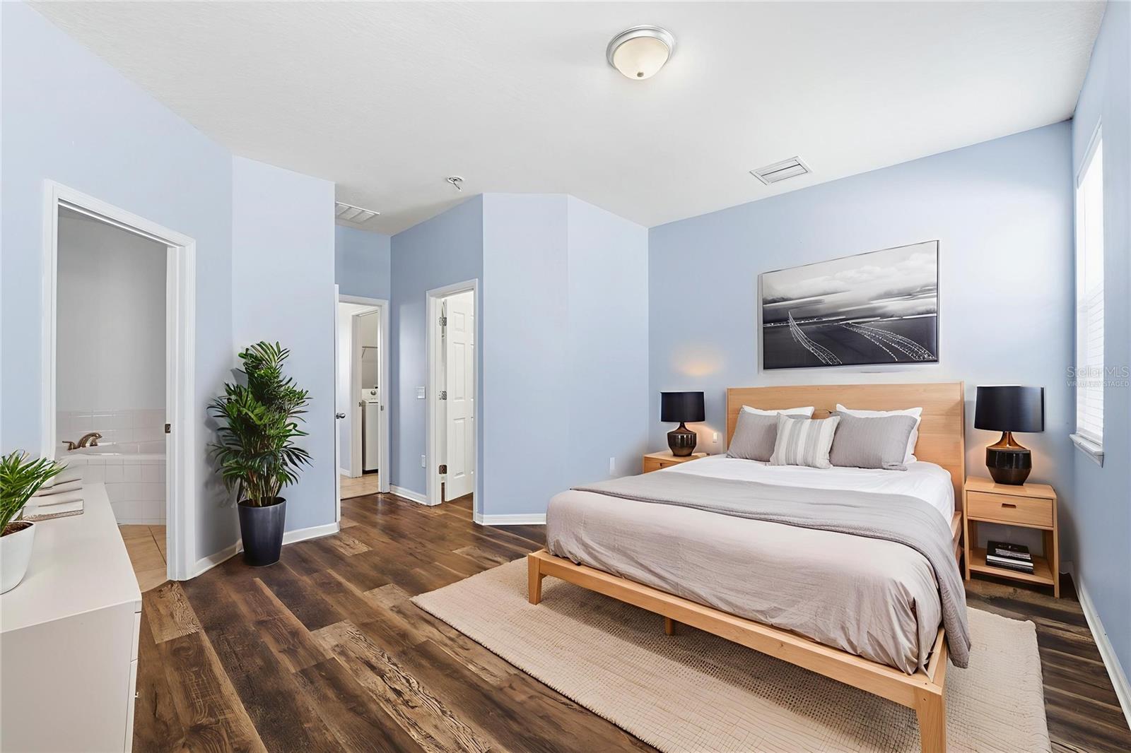 Primary Bedroom(Virtually Staged)