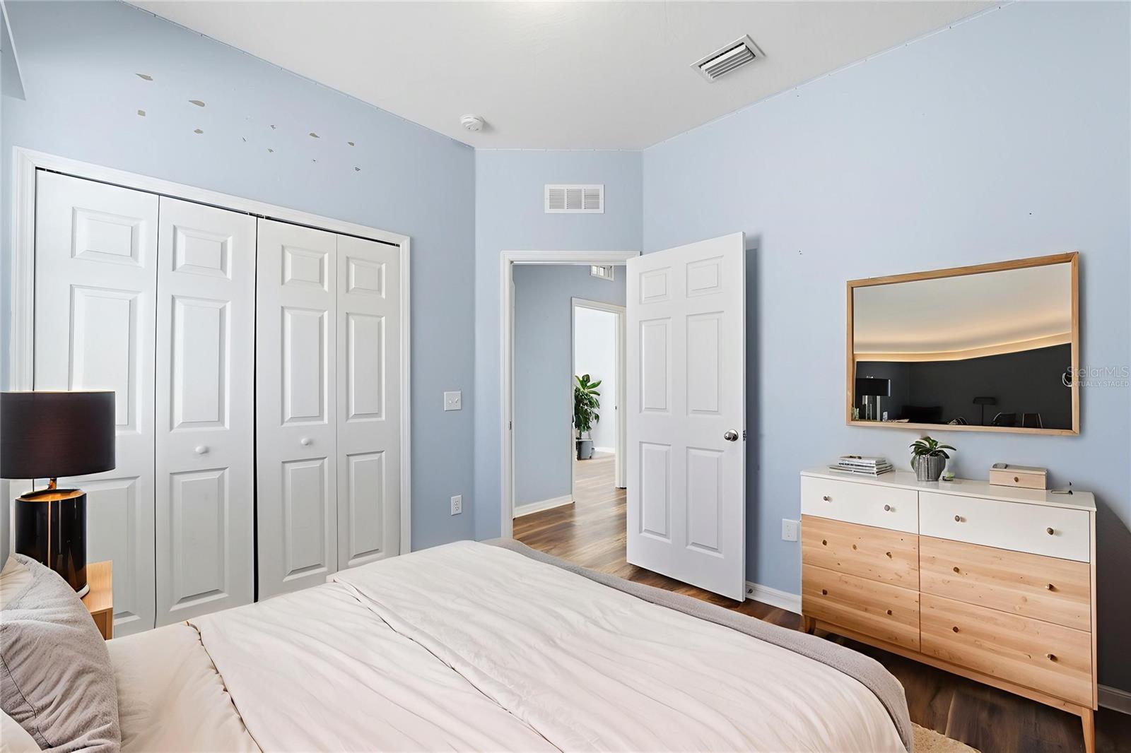 Bedroom 2(Virtually Staged)