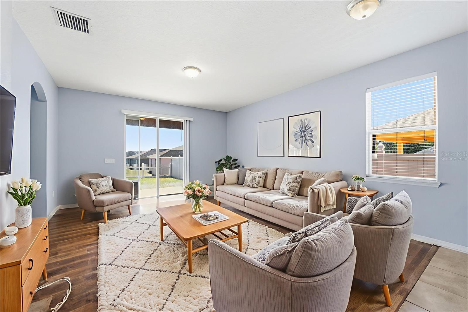 Family Room(Virtually Staged)