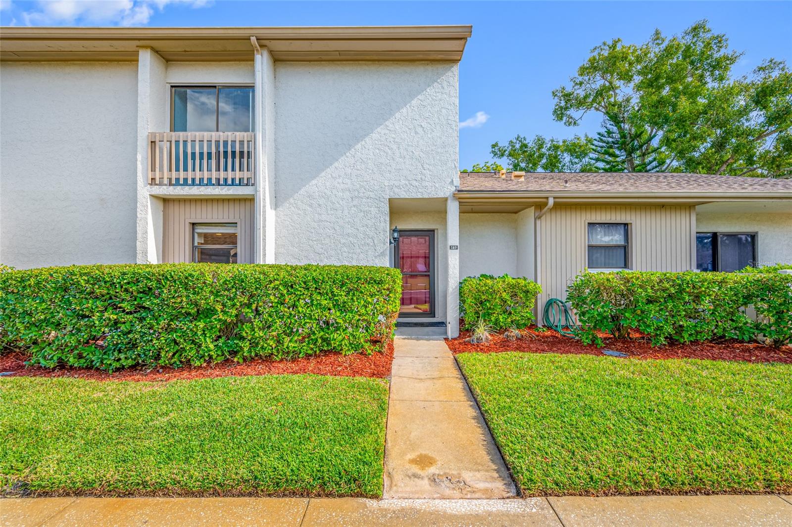 140 MICHAELS CIR OLDSMAR, FL 34677