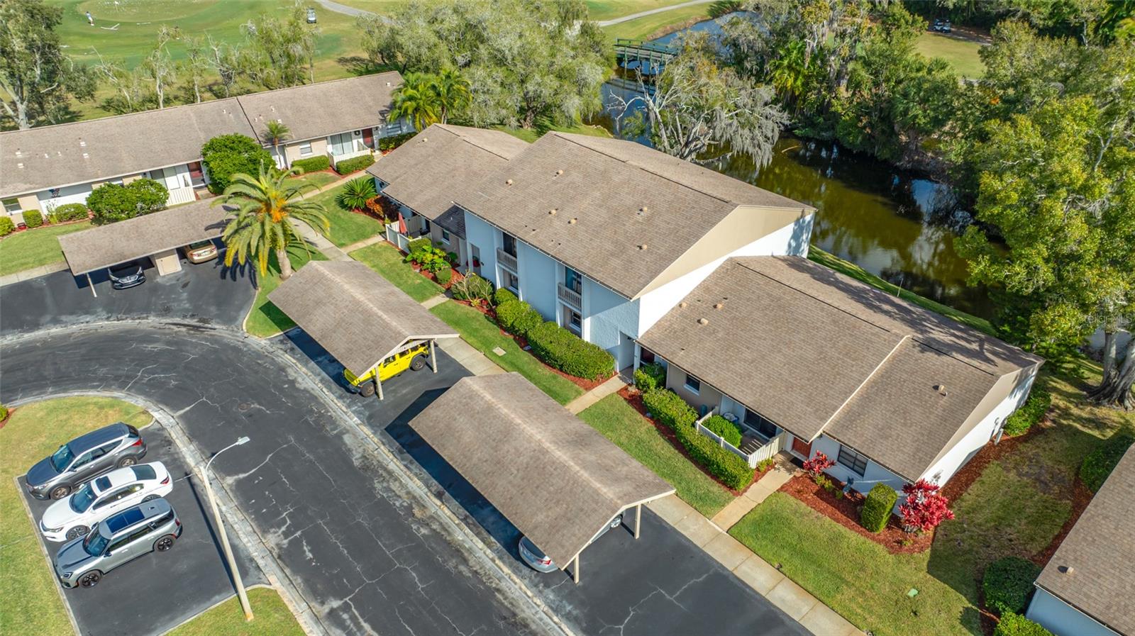 140 MICHAELS CIR OLDSMAR, FL 34677