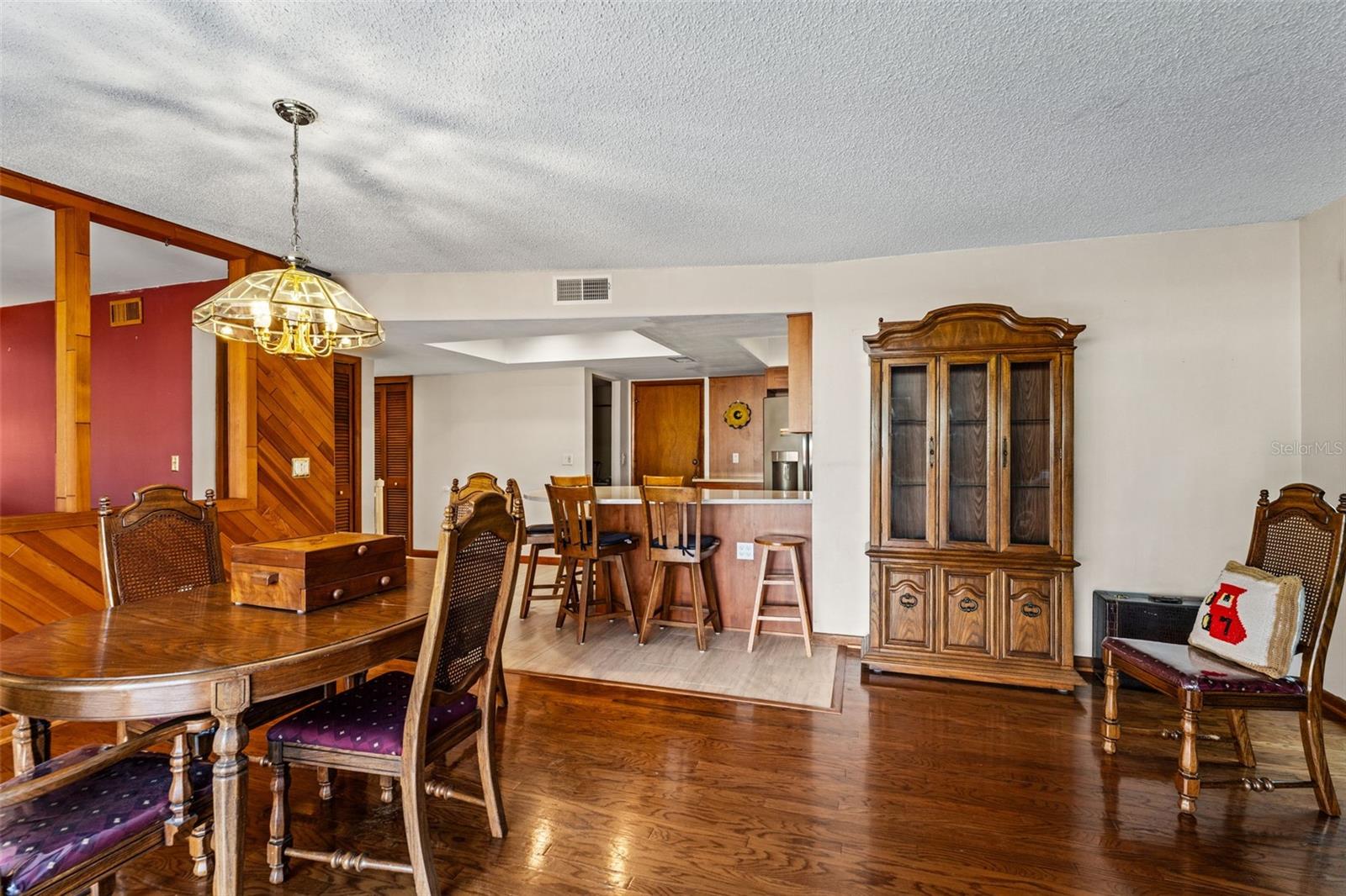 Informal Family / Dining