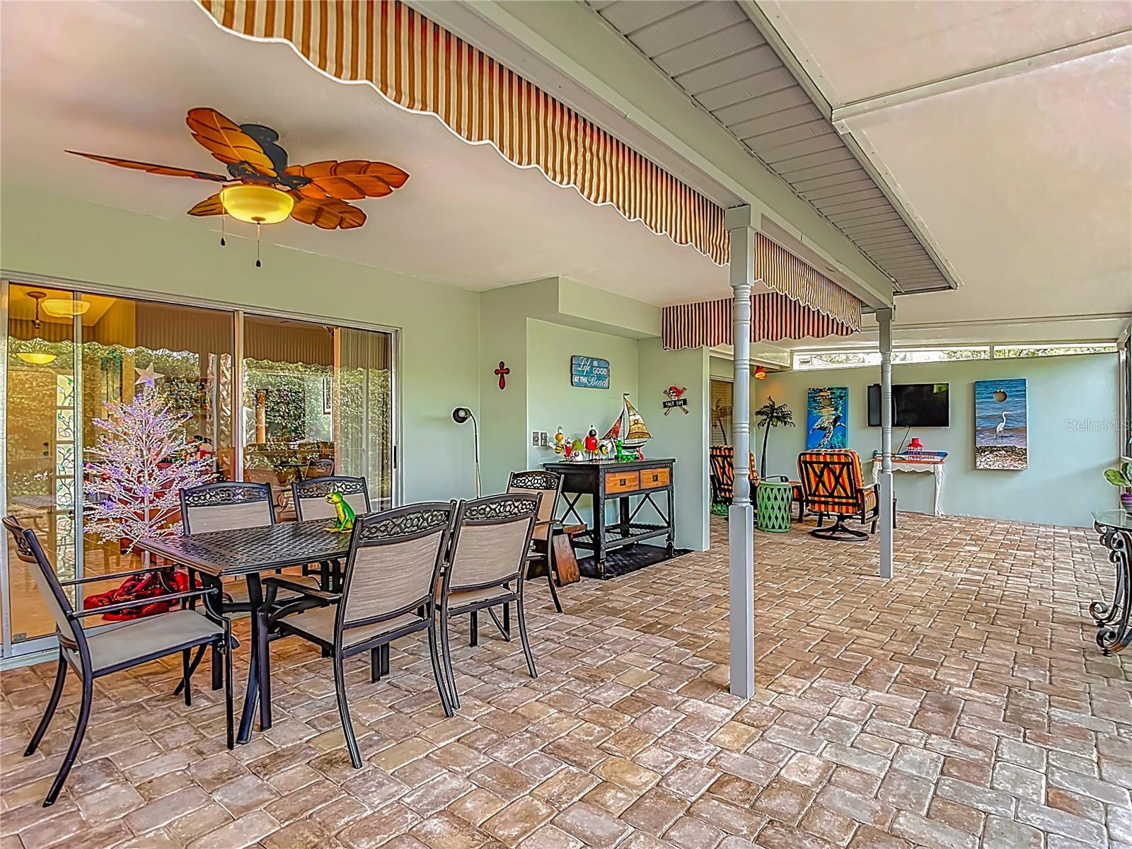 back screened-in lanai