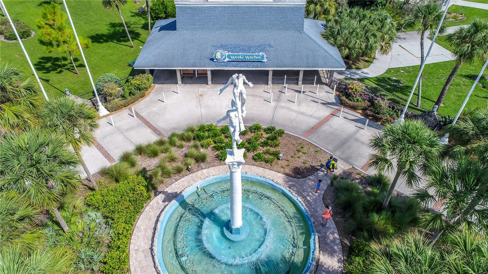 Weeki Wachee Spring Park.. Home of the Mermaids