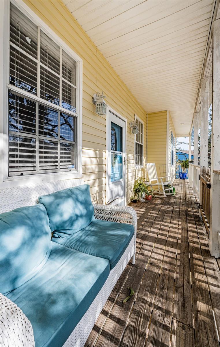 Front Porch 13 feet in the sky!