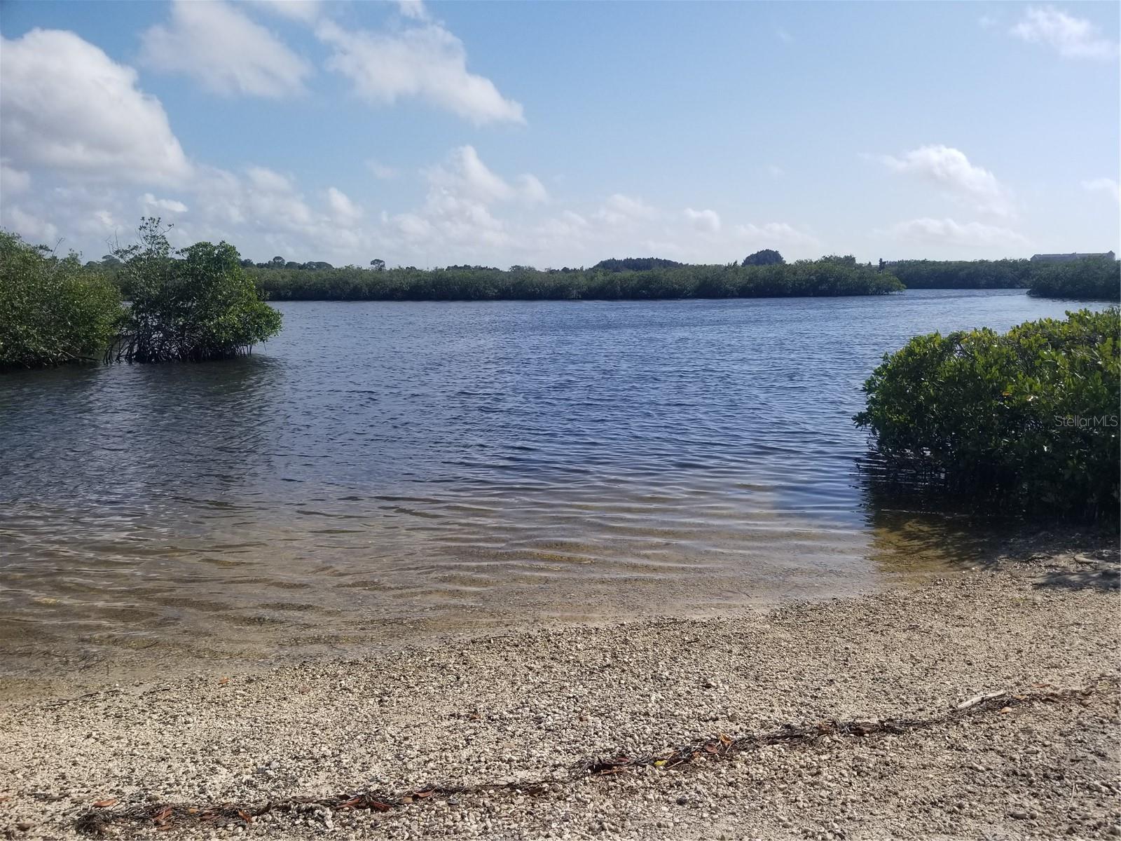Brasher Park (waterfront)