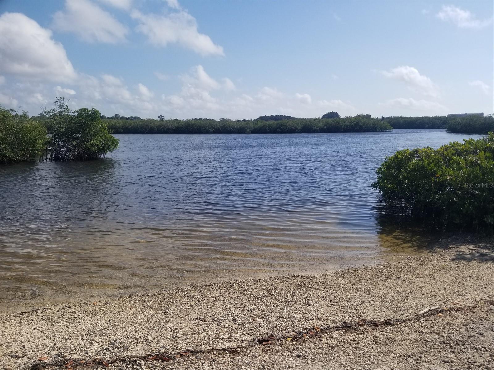 Bike and Walk Trail connecting both parks.