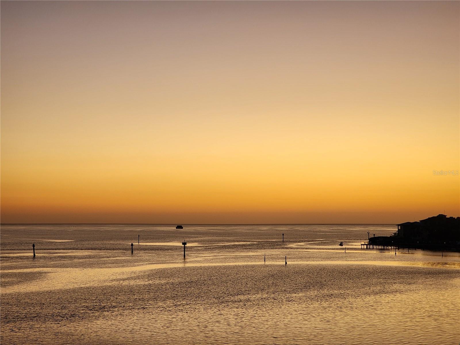 Few minute boat ride to the open Gulf