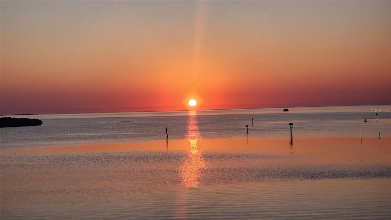 Few minute boat ride to the open Gulf