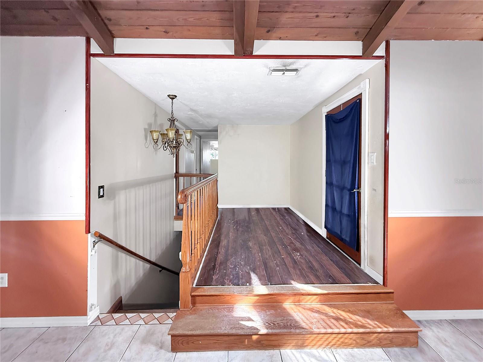 Split floorplan perfect for privacy