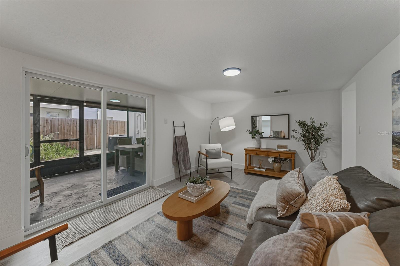 Flex Family Room or 4th Bed/In Law Suite with Walk In Closet and Personal Bath