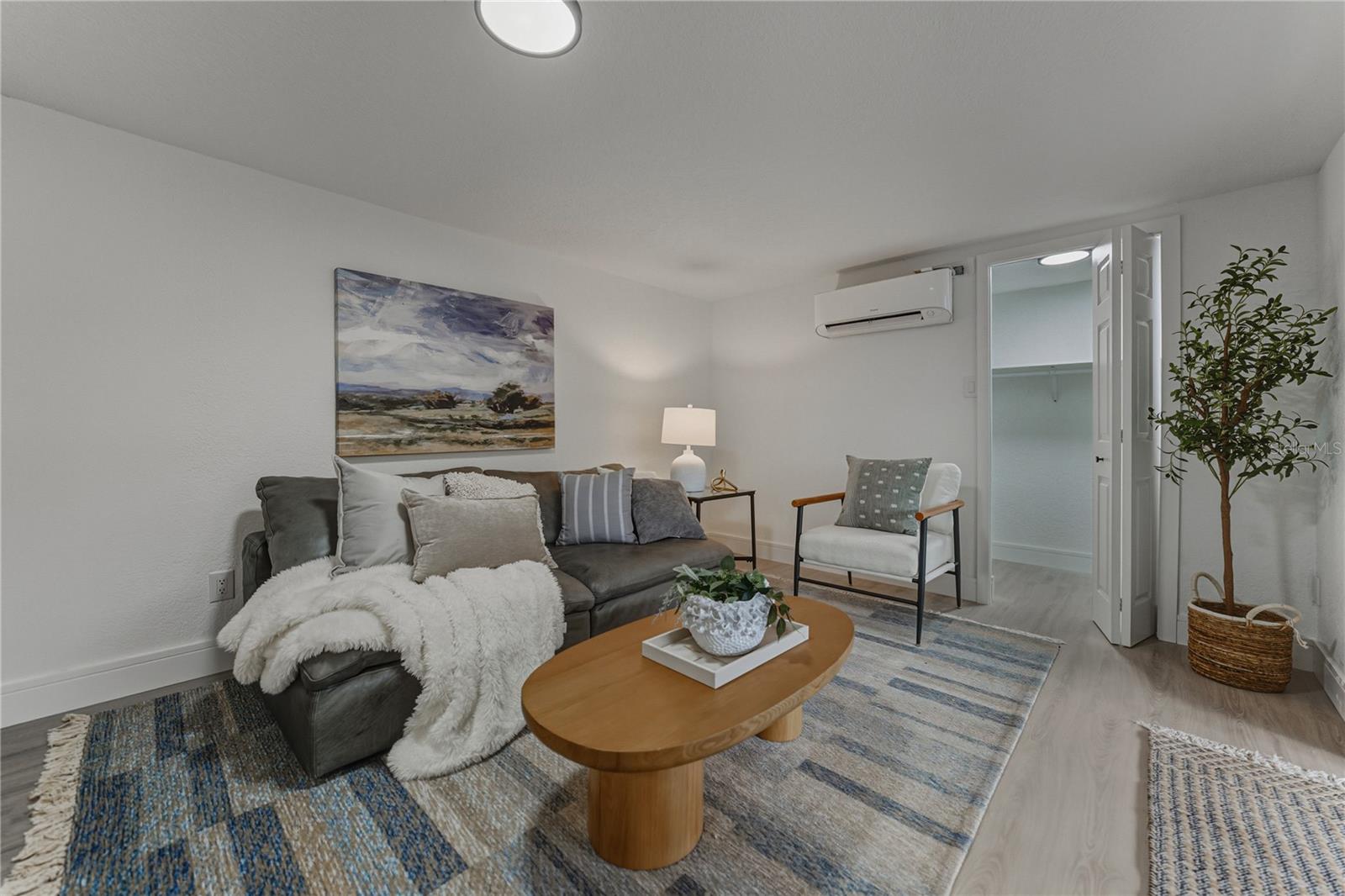 Flex Family Room or 4th Bed/In Law Suite with Walk In Closet and Personal Bath