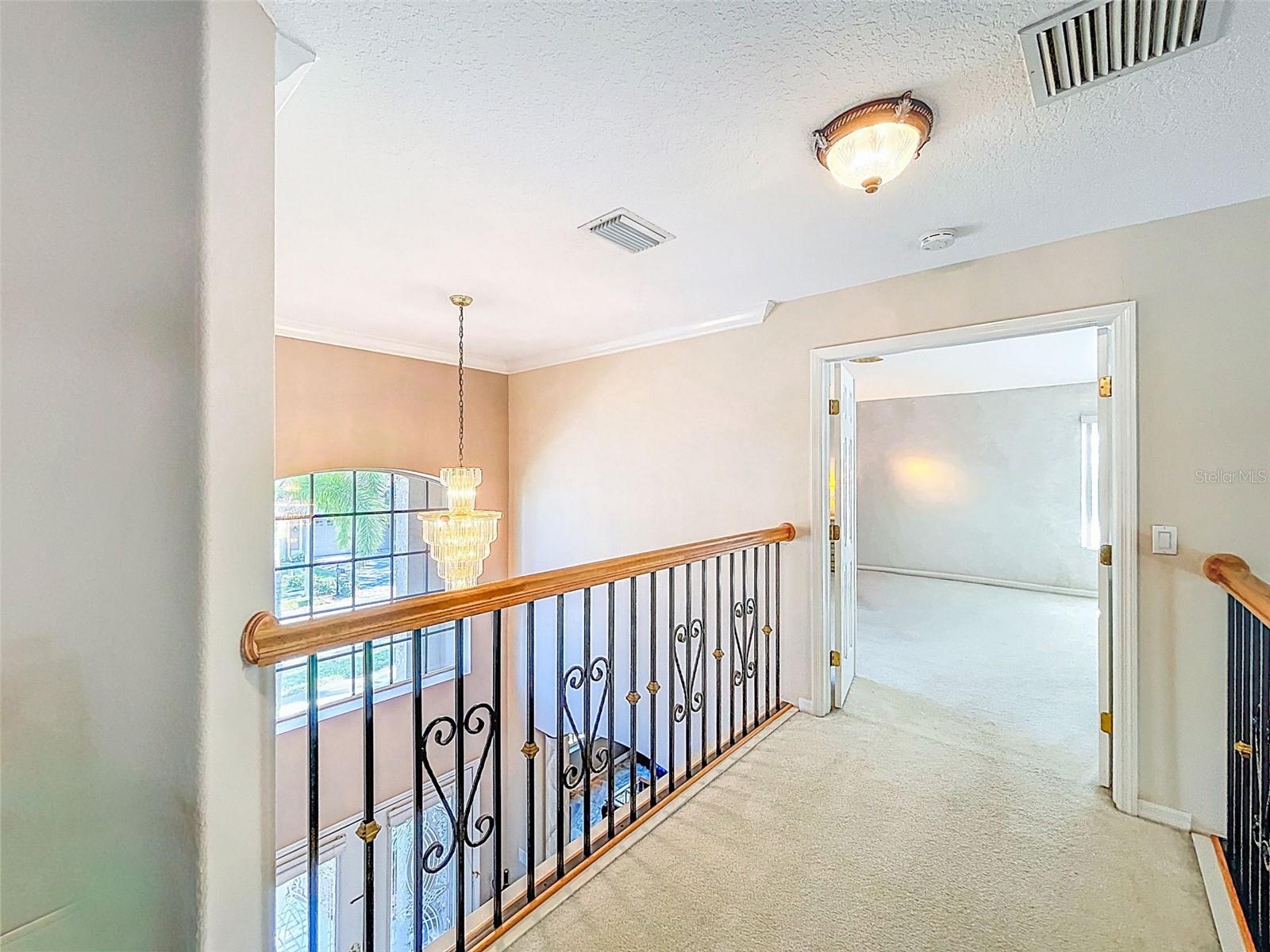 Landing to Primary En Suite