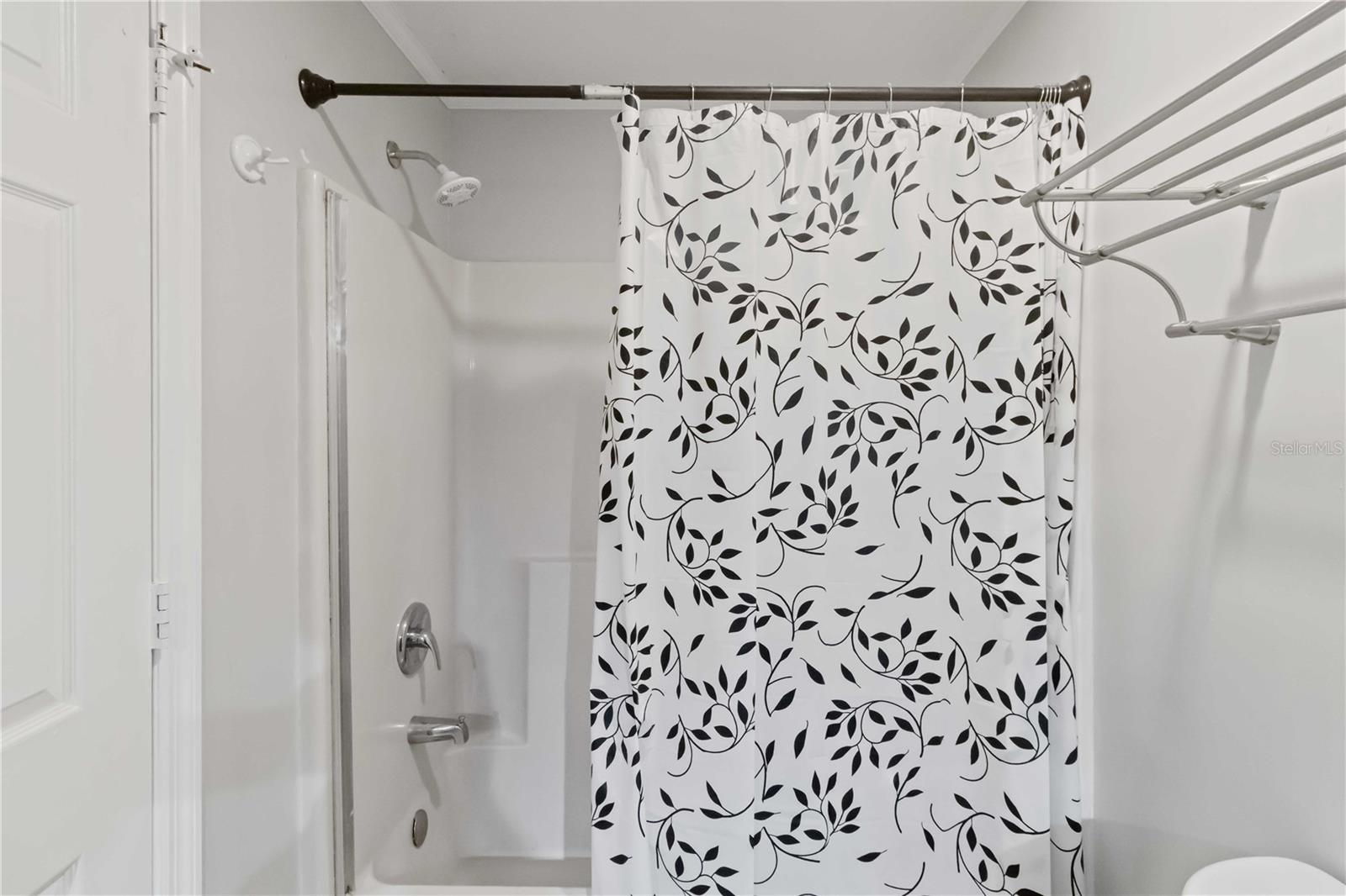 Full bathroom #3 on 2nd level