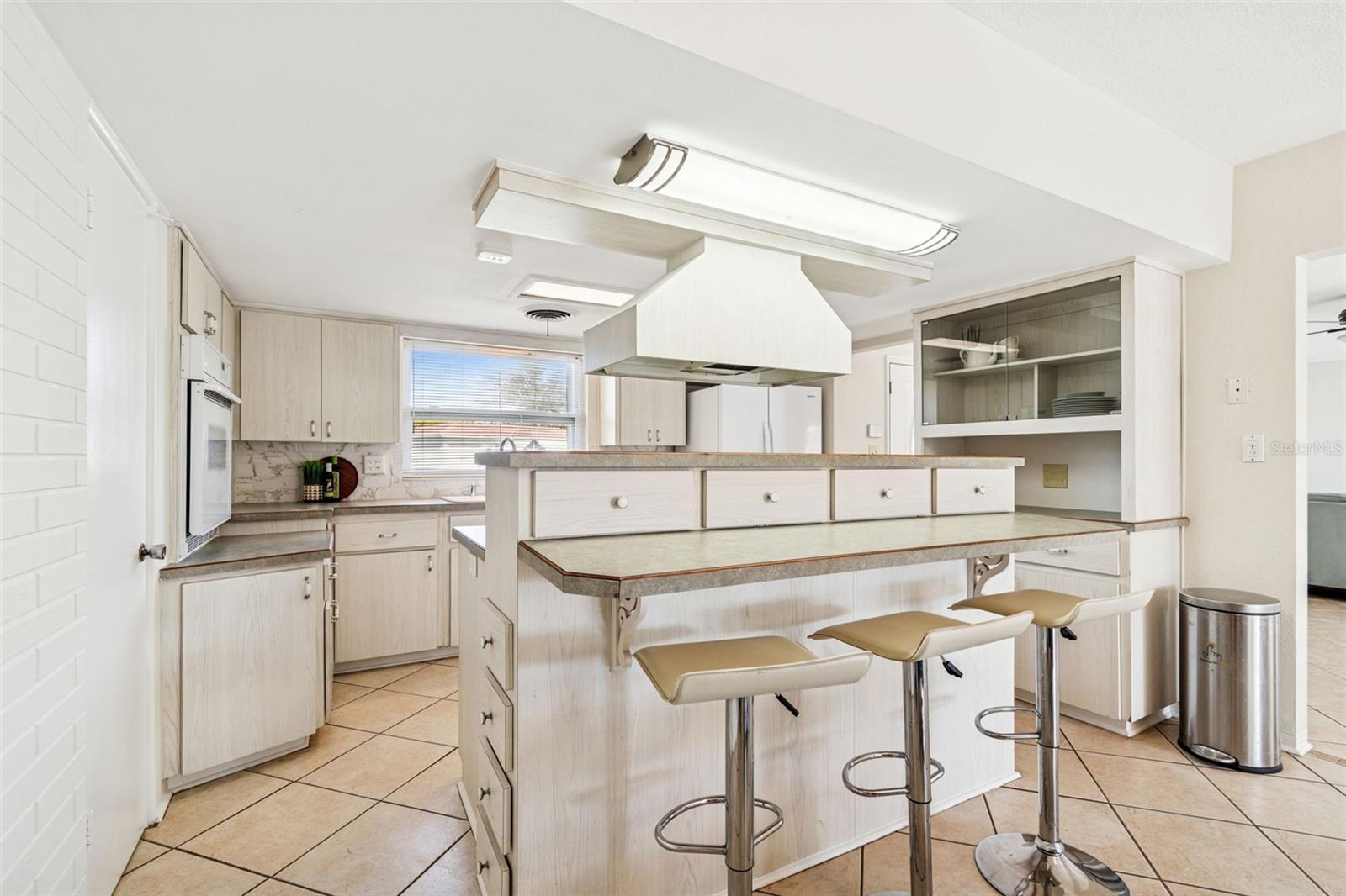 Bar-top island seating