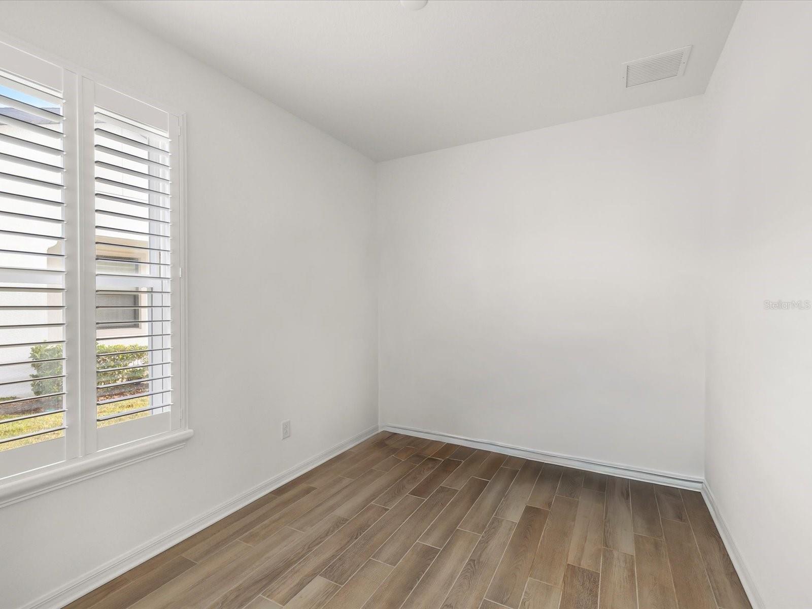 bonus/office/flex room