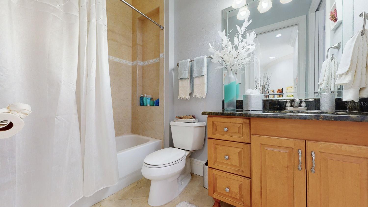 Bedroom 1 2nd Floor with En-suite bathroom