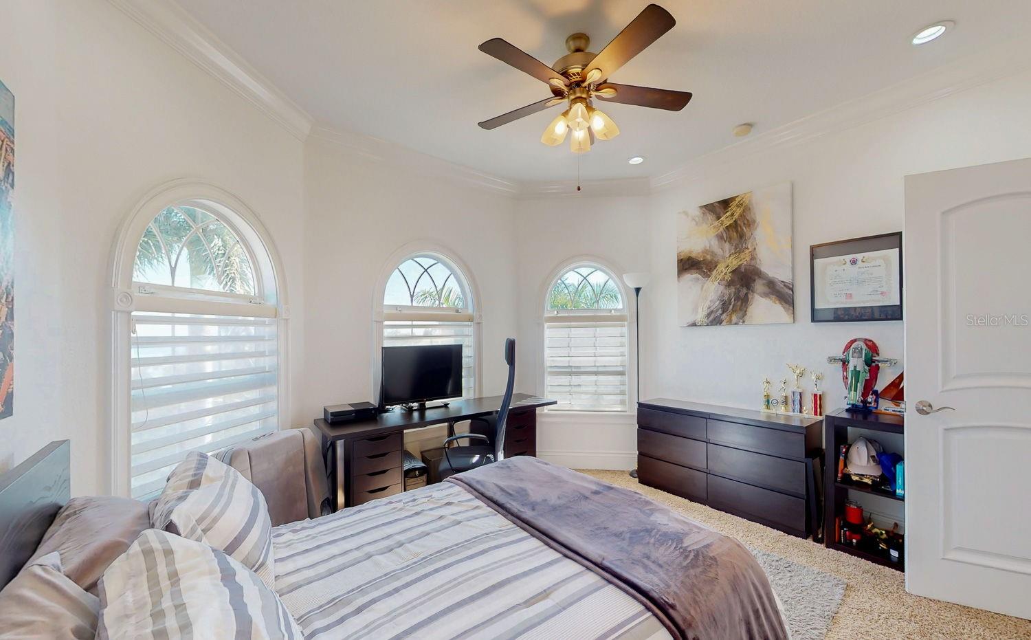 3rd Floor, Bedroom 2 with En-Suite Bathroom