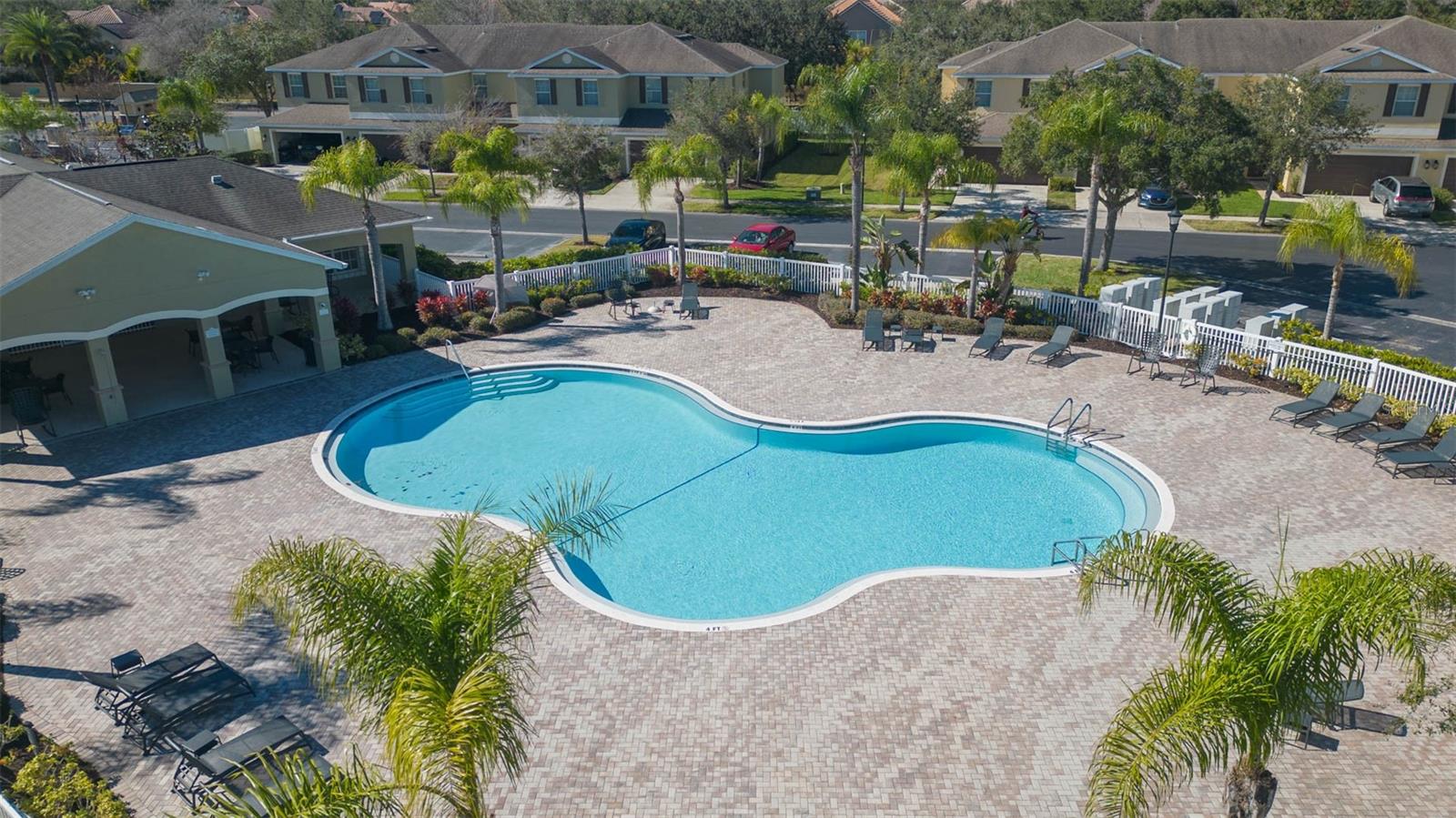 Community pool is just s few steps away