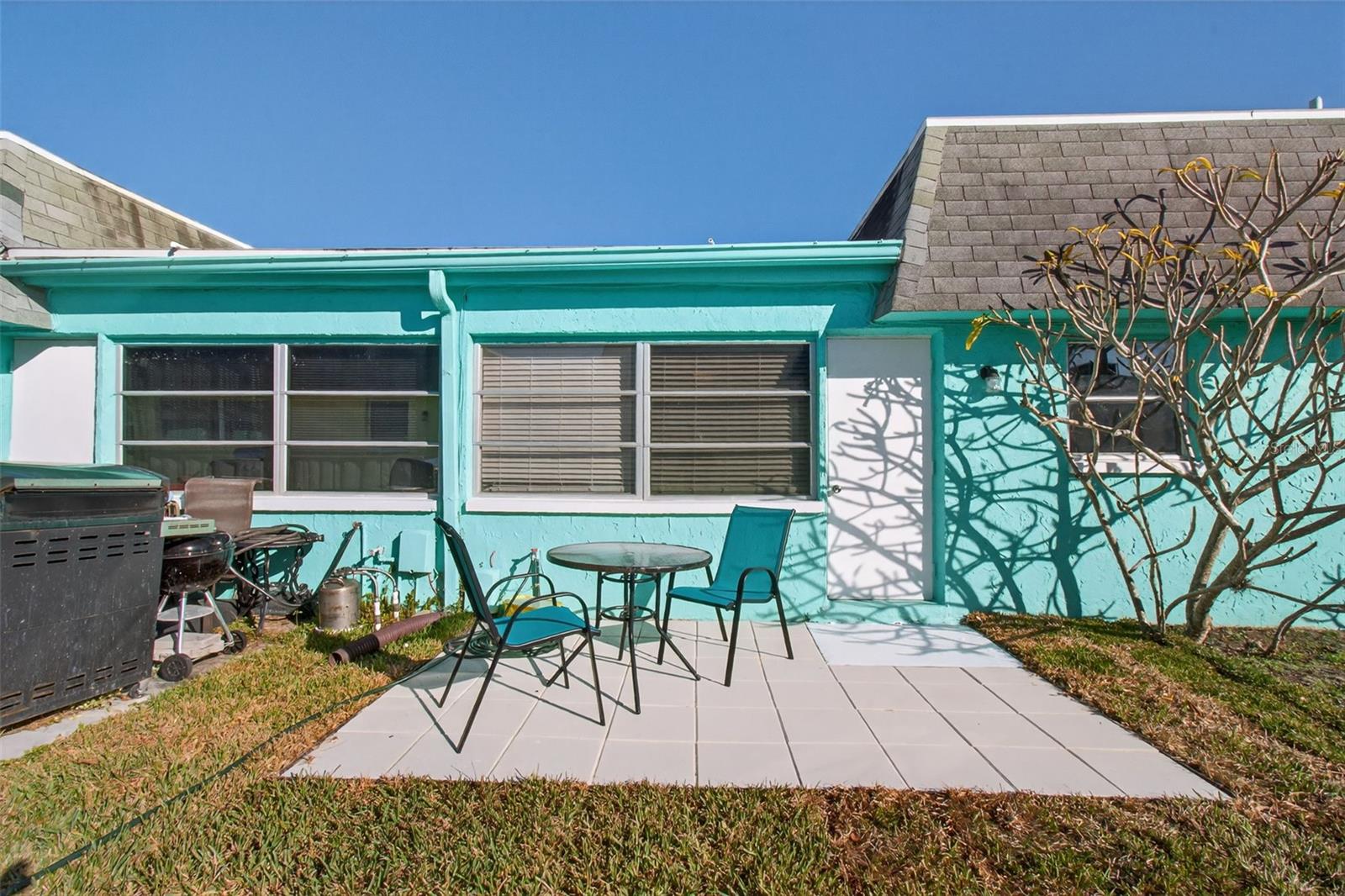 Enjoy outdoor life on your payio