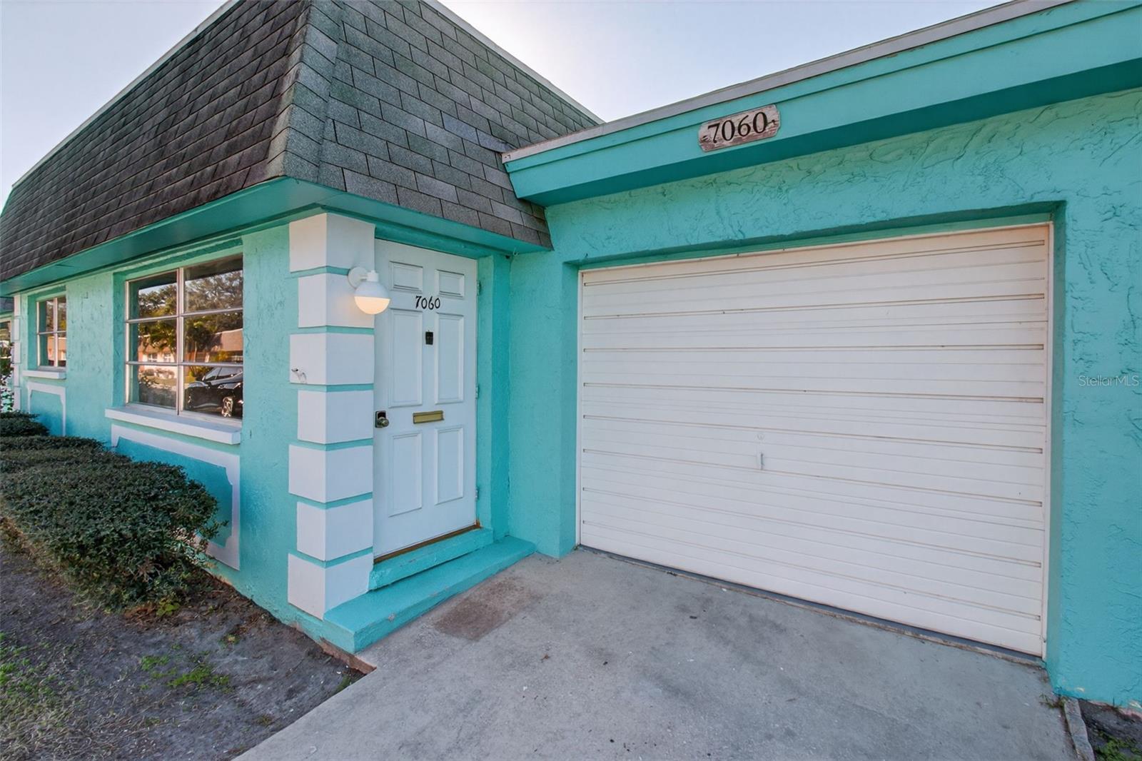 Condo with a garage- rare find!