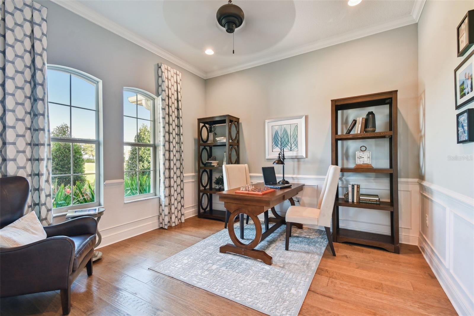 Convenient Home Office!