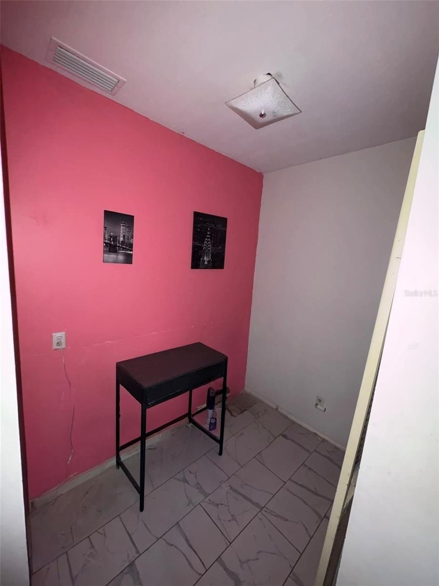 Desk area in MIL room