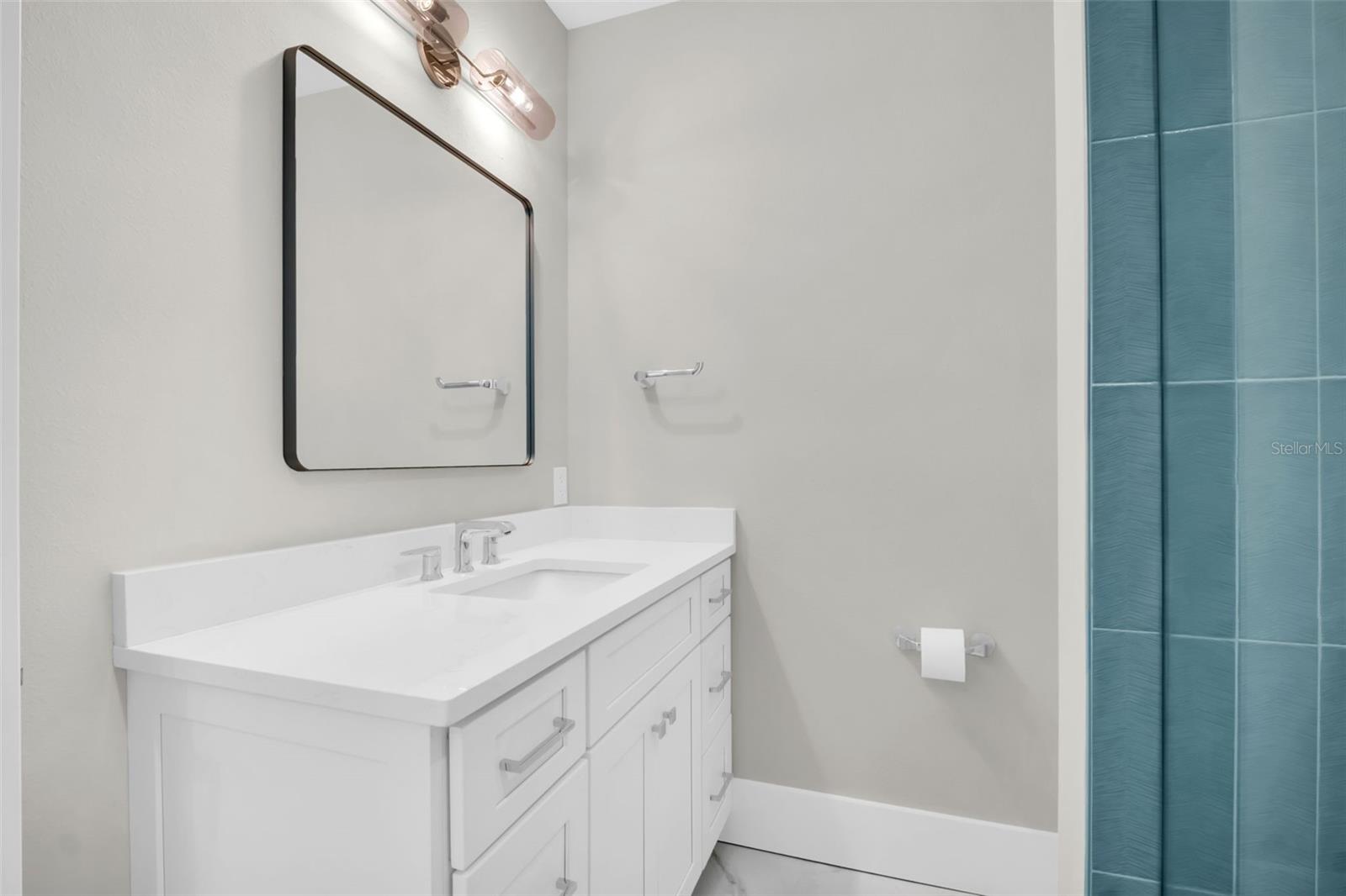 Guest /Full Half Bath