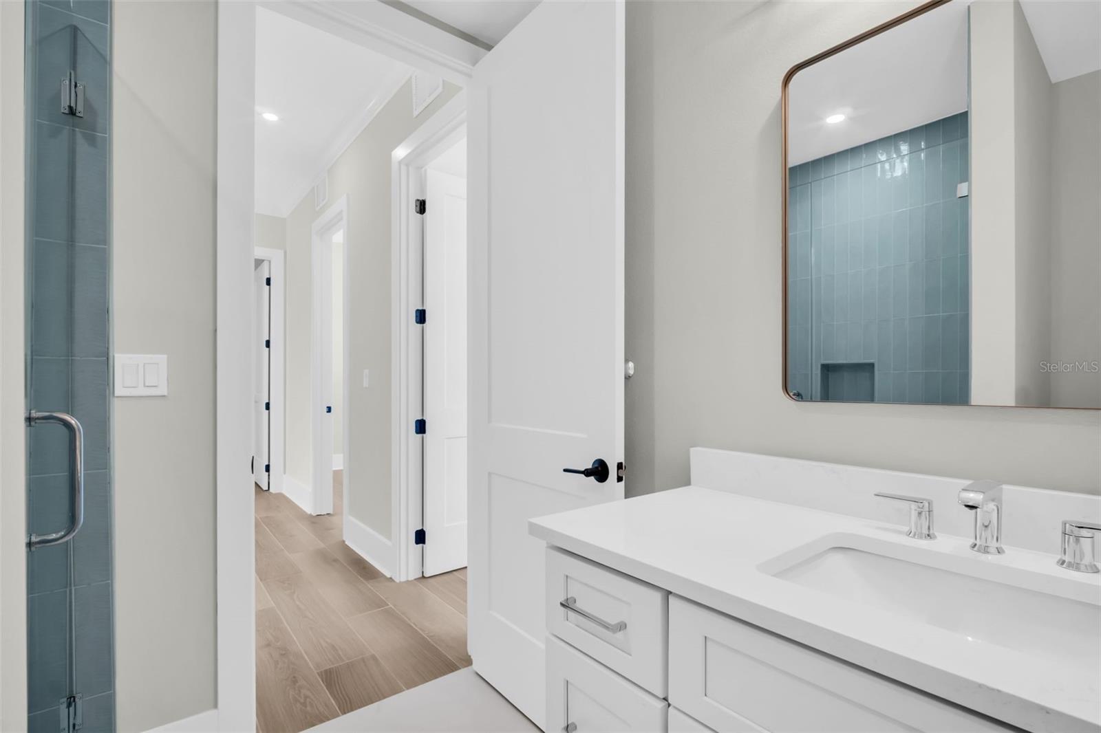 Guest /Full Half Bath