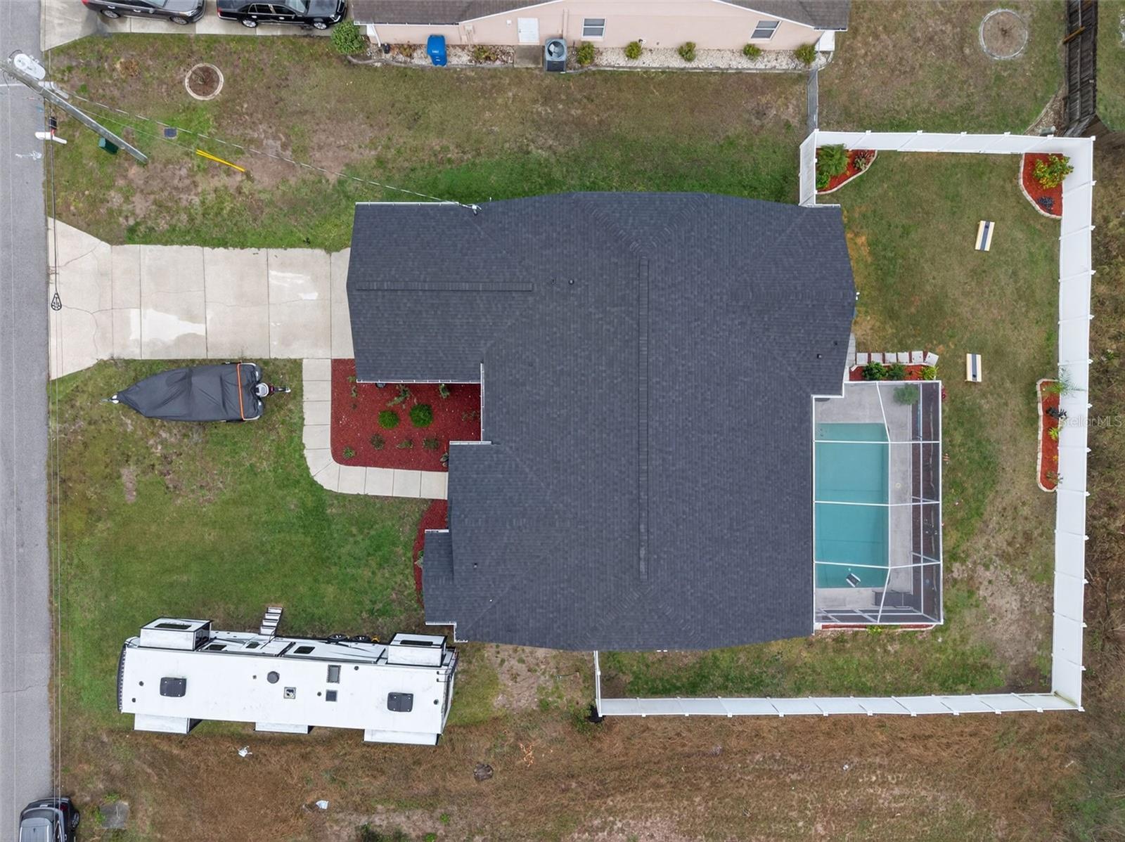 No HOA - you are allowed to park your boat and/or RV in your yard!