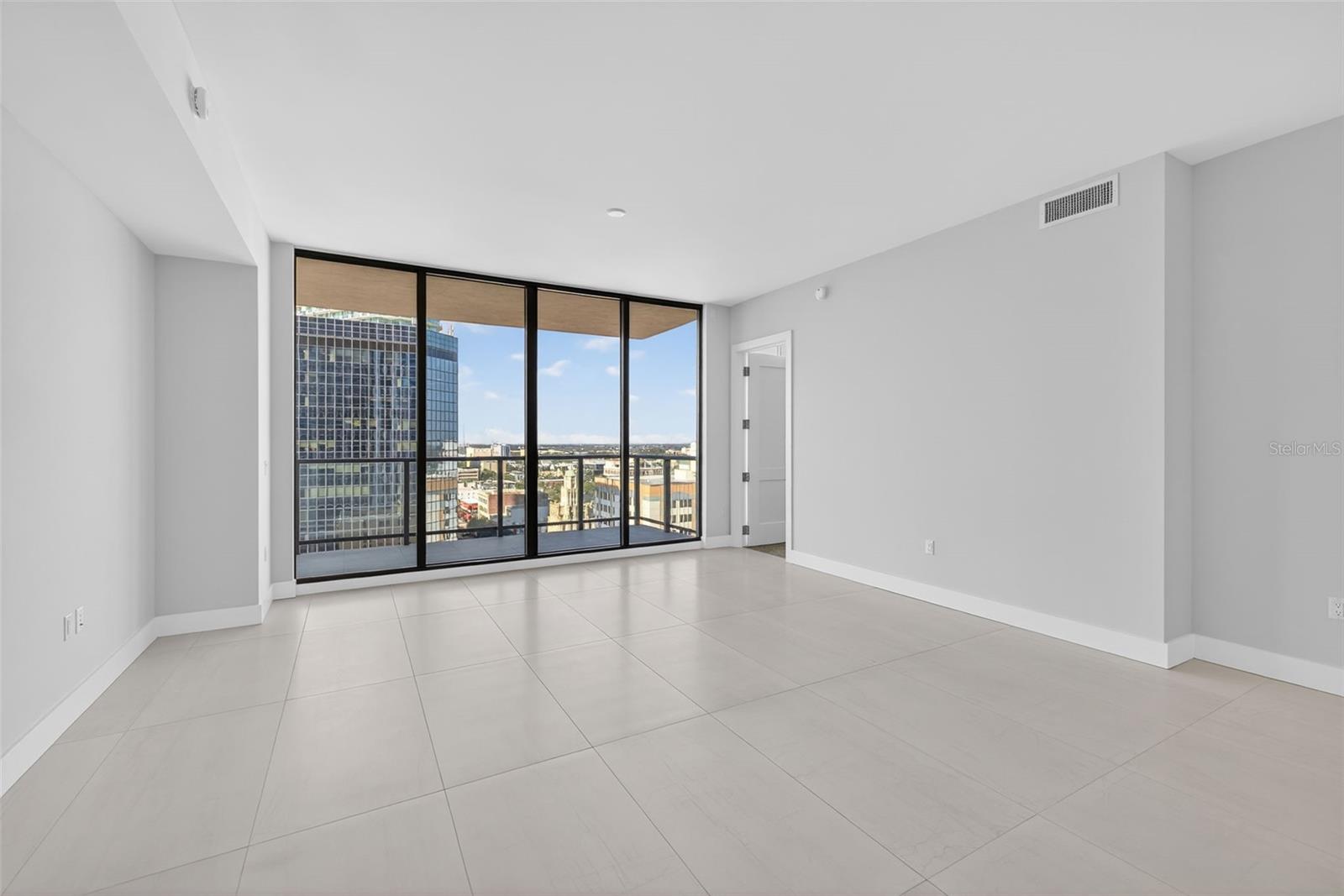 Living Room Area/Dining