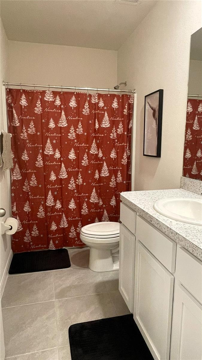 2nd Floor Bathroom shared by Bedrooms 2 and 3