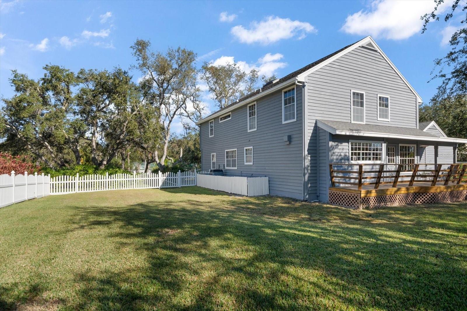 Additional yard area on west side